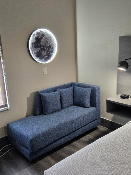King Bed Room with kitchenette Q12026