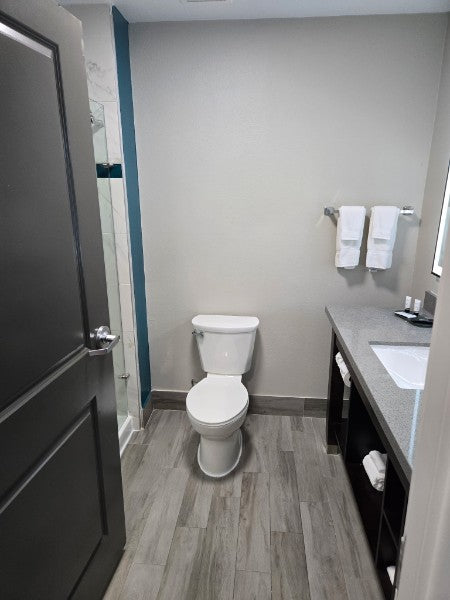 Double Queen Room with Kitchenette Q32026