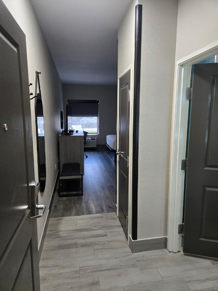 Double Queen Bed Room (no pullout couch) Q32026